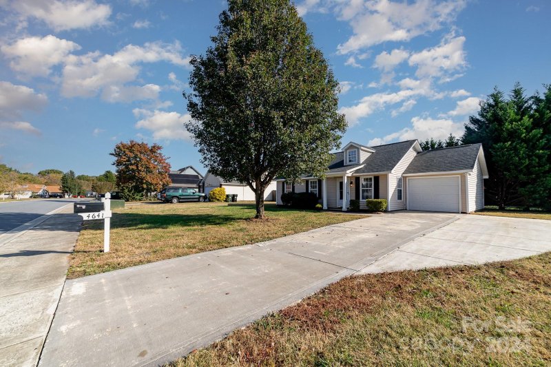 Property image 3 at 4641 Falcon Chase Drive, Concord, NC 28027