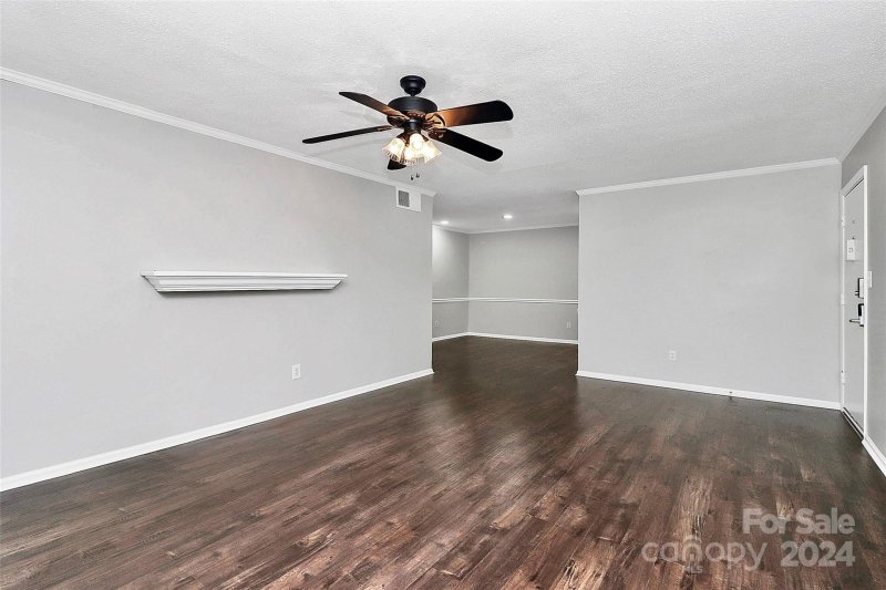 Property image 3 at 4754 Hedgemore Drive, Charlotte, NC 28209