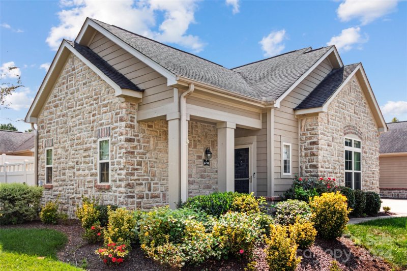 Property image 2 at 4759 Polo Gate Boulevard, Charlotte, NC 28216