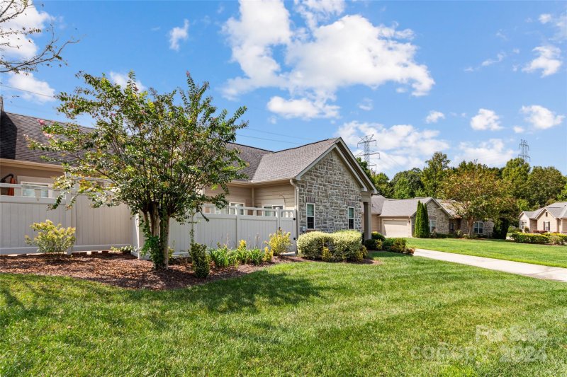 Property image 5 at 4759 Polo Gate Boulevard, Charlotte, NC 28216