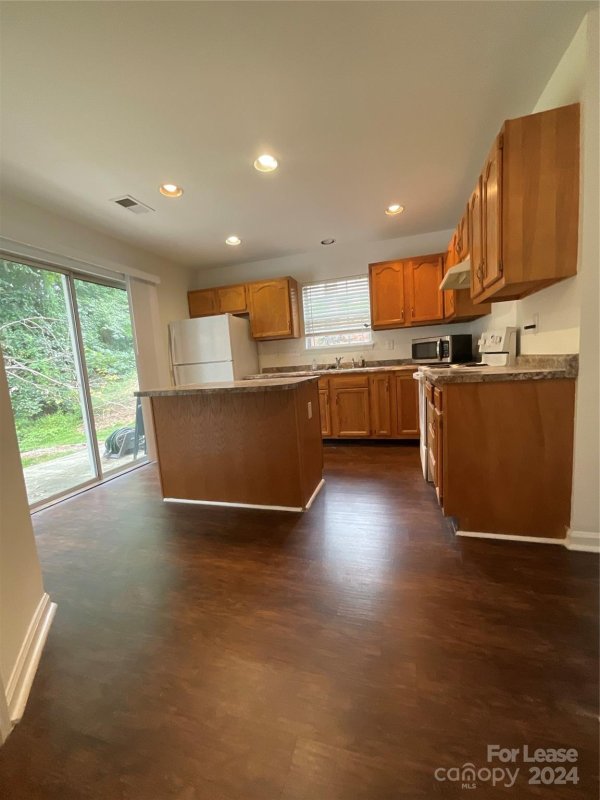 Property image 2 at 3135 Brockhampton Court, Charlotte, NC 28269