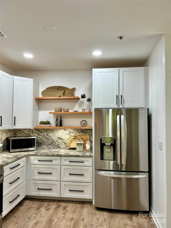 Property image 2 at 18823 Cloverstone Circle, Cornelius, NC 28031