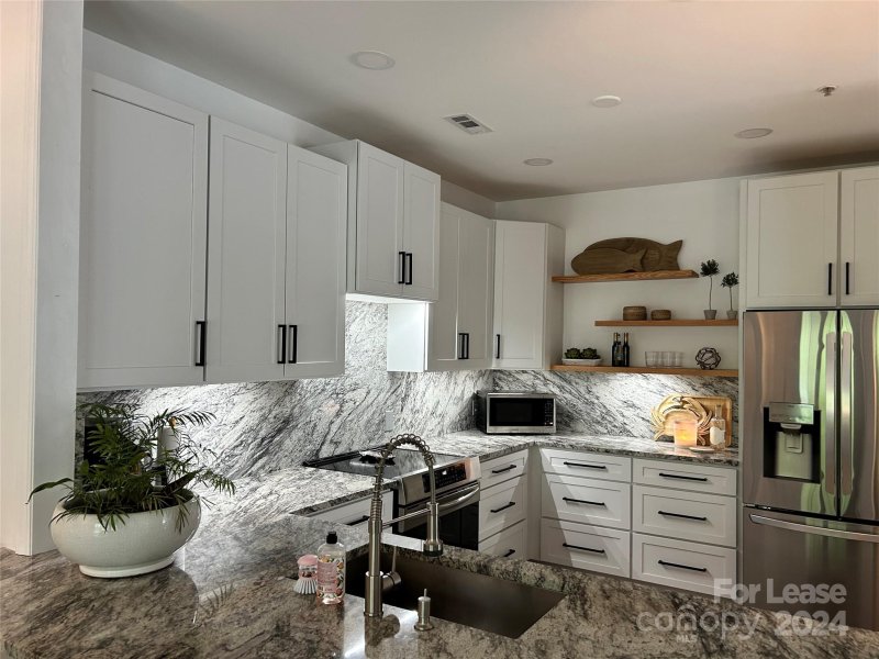 Property image 3 at 18823 Cloverstone Circle, Cornelius, NC 28031