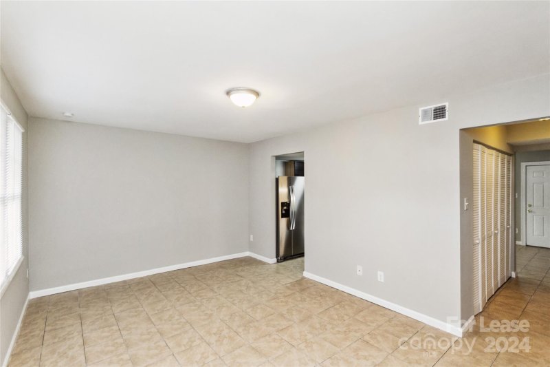 Property image 2 at 9464 B Lexington Circle, Charlotte, NC 28213