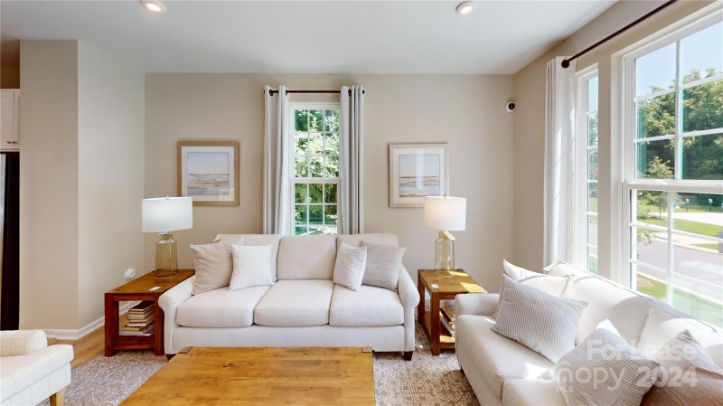 Property image 3 at 4129 Edenborn Lane, Charlotte, NC 28208