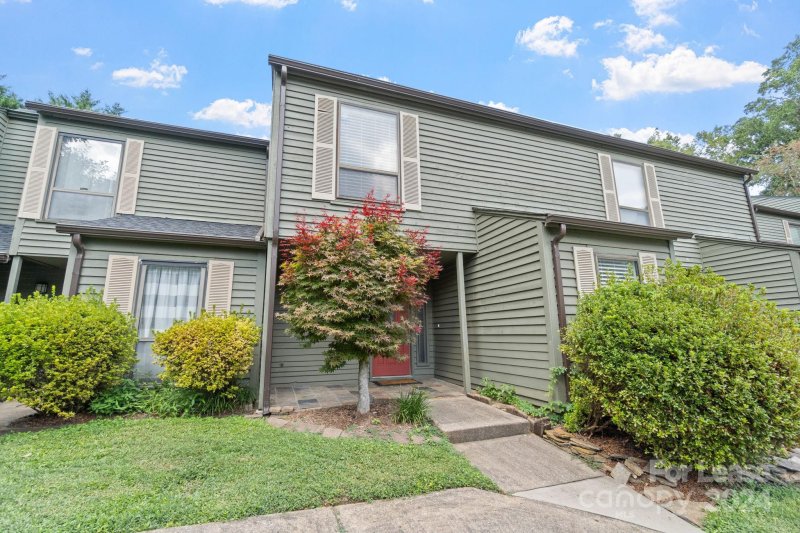 4340 N Center Street