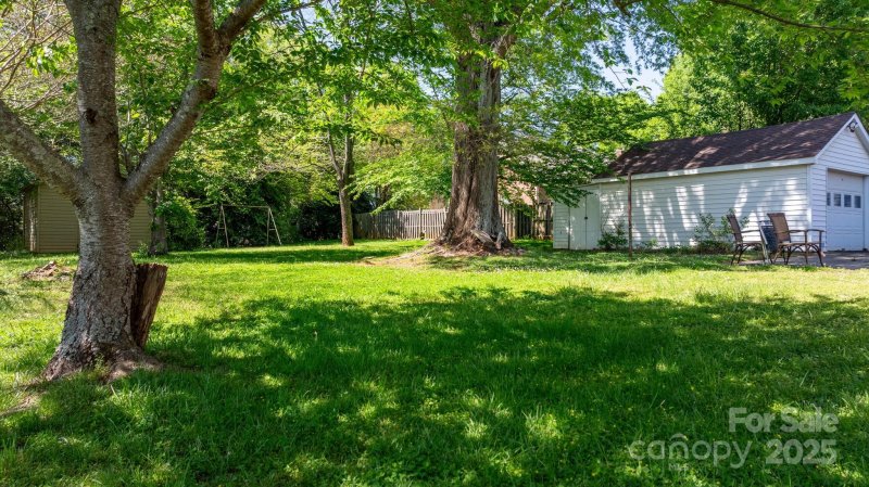 Property image 4 of 112 S 2nd Avenue in Boyd Heights, Maiden, NC 28650