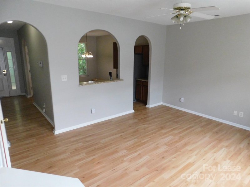 Property image 2 at 329 Alabarda Lane, Charlotte, NC 28273