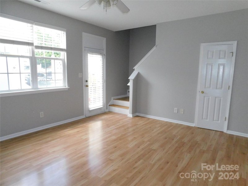 Property image 3 at 329 Alabarda Lane, Charlotte, NC 28273