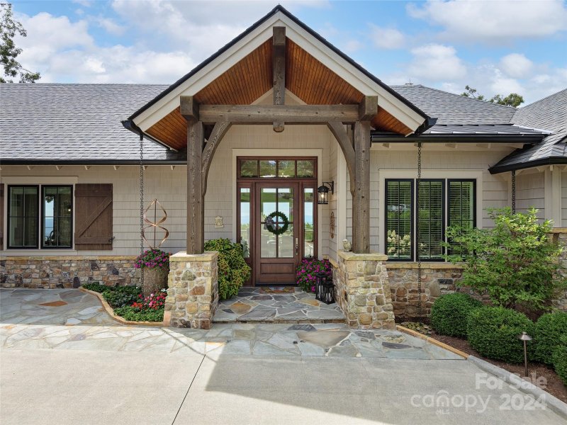 Property image 3 at 236 Summerset Drive, Hendersonville, NC 28792