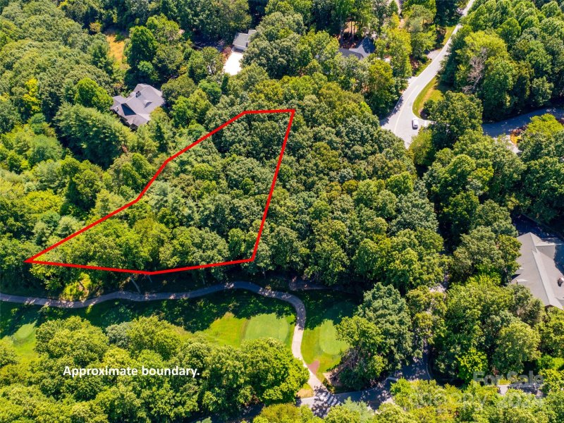 Property image 2 of 3 Cooper Cove South in Champion Hills, Hendersonville, NC 28739