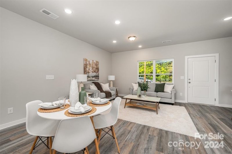 Property image 5 at 2119 Madrid Street, Charlotte, NC 28216