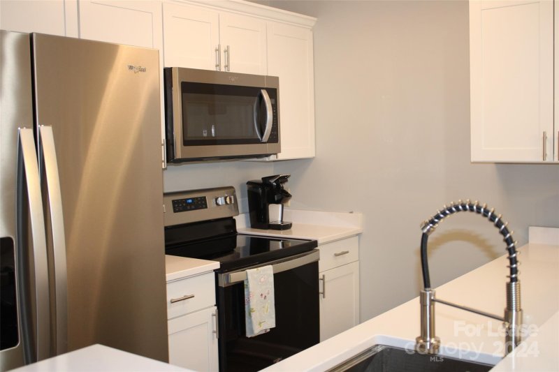 Property image 2 at 17919 Kings Point Drive, Cornelius, NC 28031