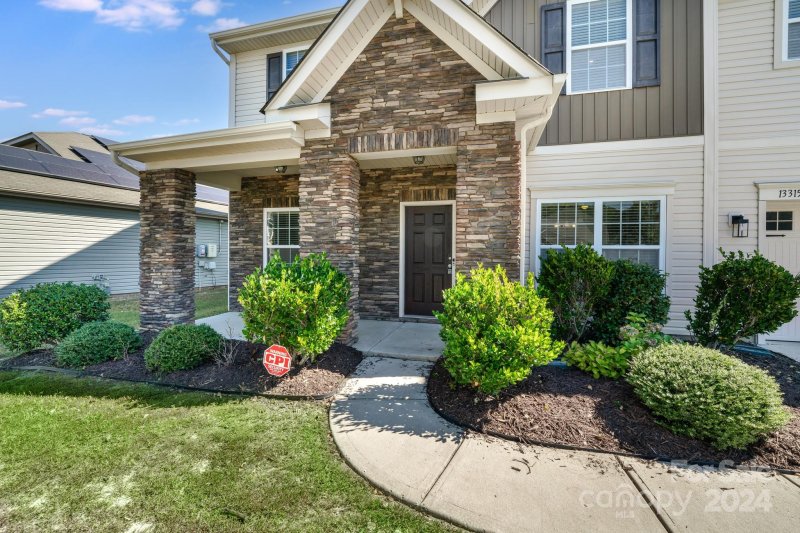 Property image 5 at 13315 Hunting Birds Lane, Charlotte, NC 28278