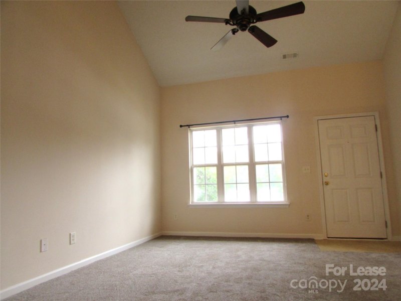 Property image 2 at 126 Mangum Circle, Mooresville, NC 28117