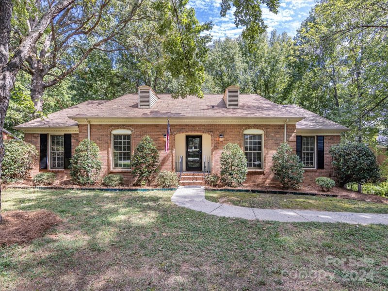 8601 Houston Ridge Road