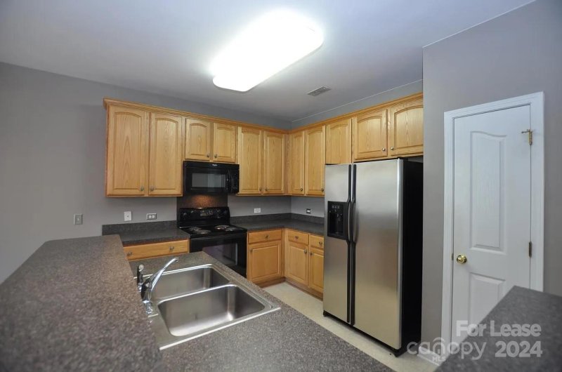 Property image 4 at 9337 Longstone Lane, Charlotte, NC 28277