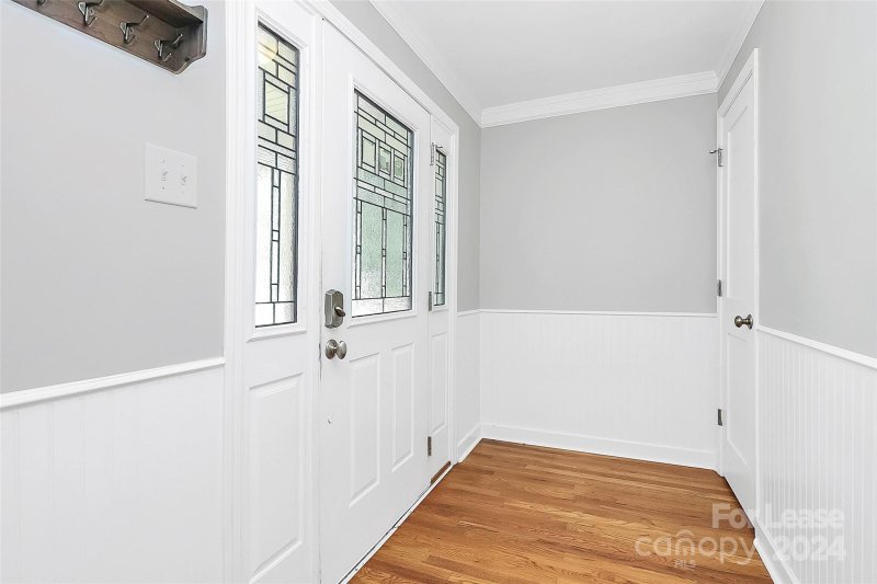 Property image 4 at 644 Diana Drive, Charlotte, NC 28203