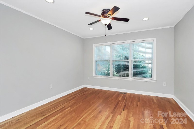 Property image 5 at 644 Diana Drive, Charlotte, NC 28203