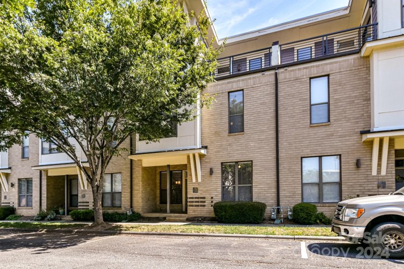 Property image 4 at 3214 Noda Boulevard, Charlotte, NC 28205