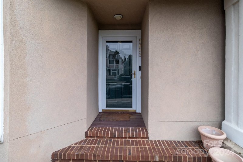 Property image 3 at 9200 Ravenwing Drive, Charlotte, NC 28262