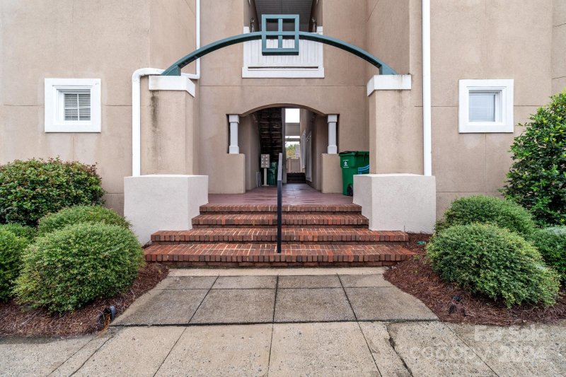 Property image 4 at 9200 Ravenwing Drive, Charlotte, NC 28262