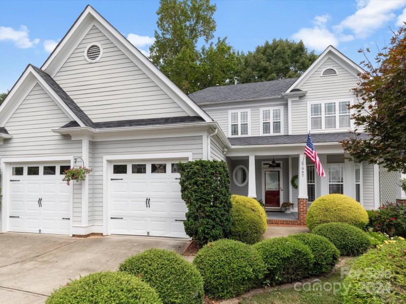 Property image 2 at 7907 Smith Pond Drive, Denver, NC 28037