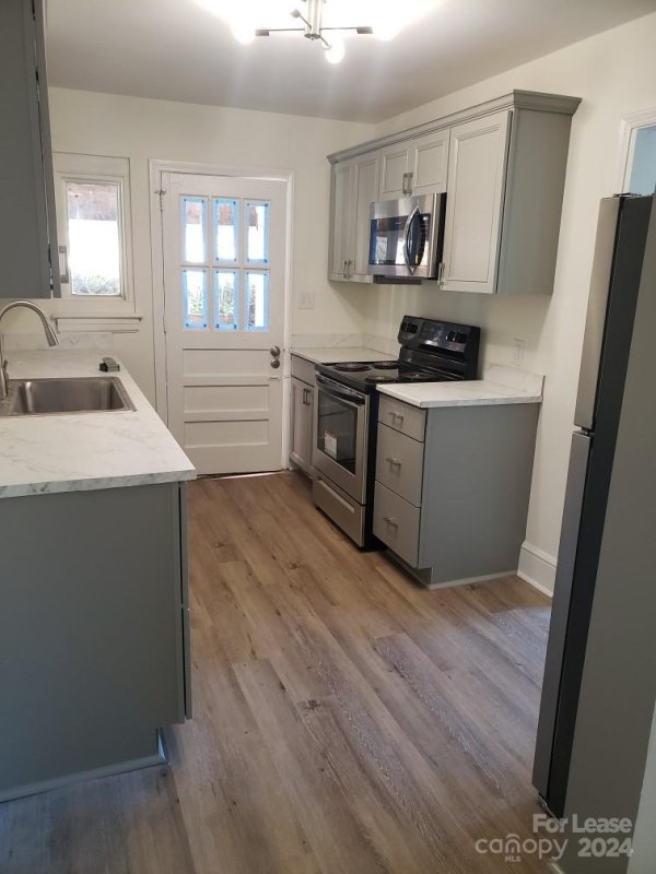 Property image 5 at 1905 Russell Avenue, Charlotte, NC 28216