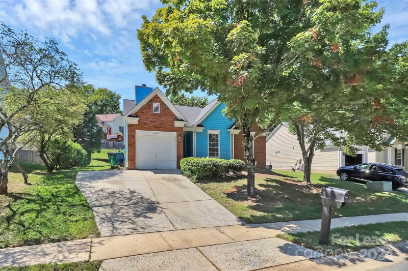 Property image 3 at 1614 Jeffrey Bryan Drive, Charlotte, NC 28213