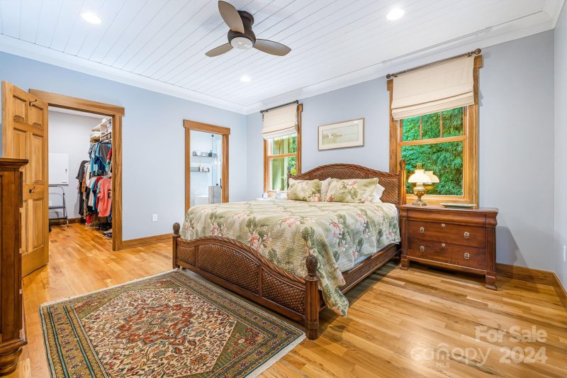 Property image 3 at 100 Village Pointe Lane, Asheville, NC 28803