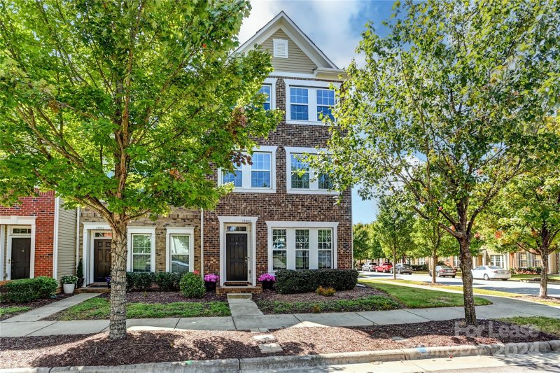 19002 Lake Breeze Drive