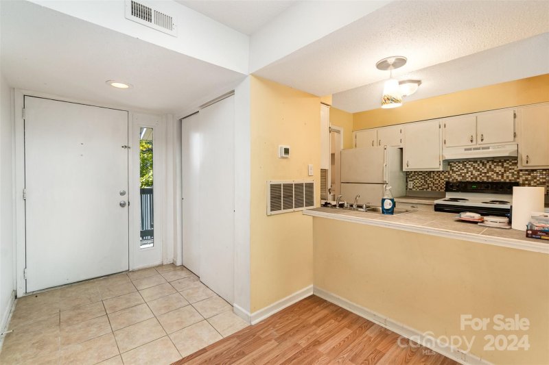 Property image 3 at 10917 Harrowfield Road, Charlotte, NC 28226