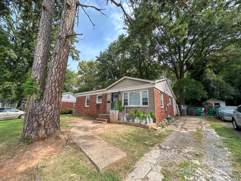 Property image 2 at 4144 Blenhein Road, Charlotte, NC 28208