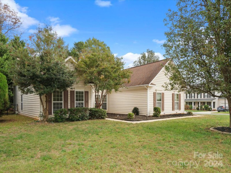 Property image 2 at 2010 Fairburn Court, Fort Mill, SC 29708