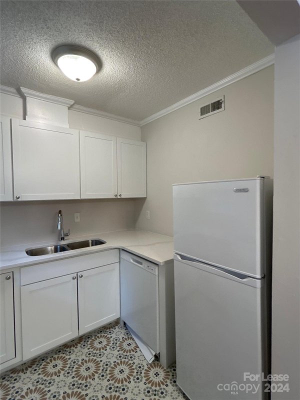 Property image 5 at 926 Hollywood Street, Charlotte, NC 28211