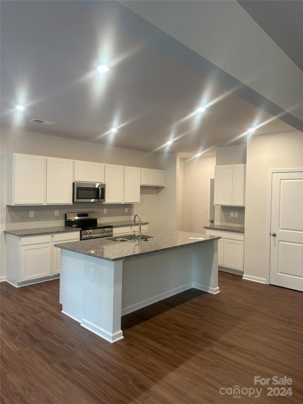 Property image 2 at 6251 Gala Lane, Charlotte, NC 28215