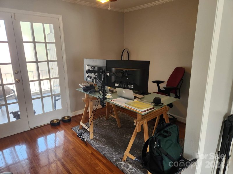 Property image 5 of 916 Mcalway Road in Mcalway Manor, Charlotte, NC 28211