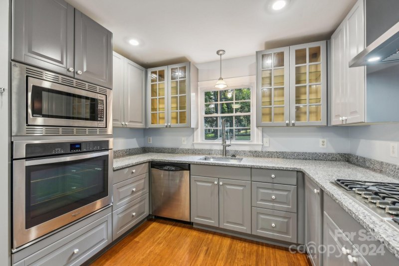 Property image 3 at 4800 Beechknoll Court, Charlotte, NC 28212