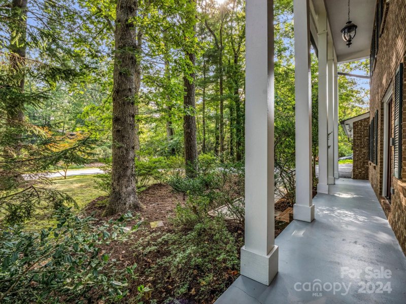 Property image 3 at 21 Peachtree Lane, Hendersonville, NC 28791