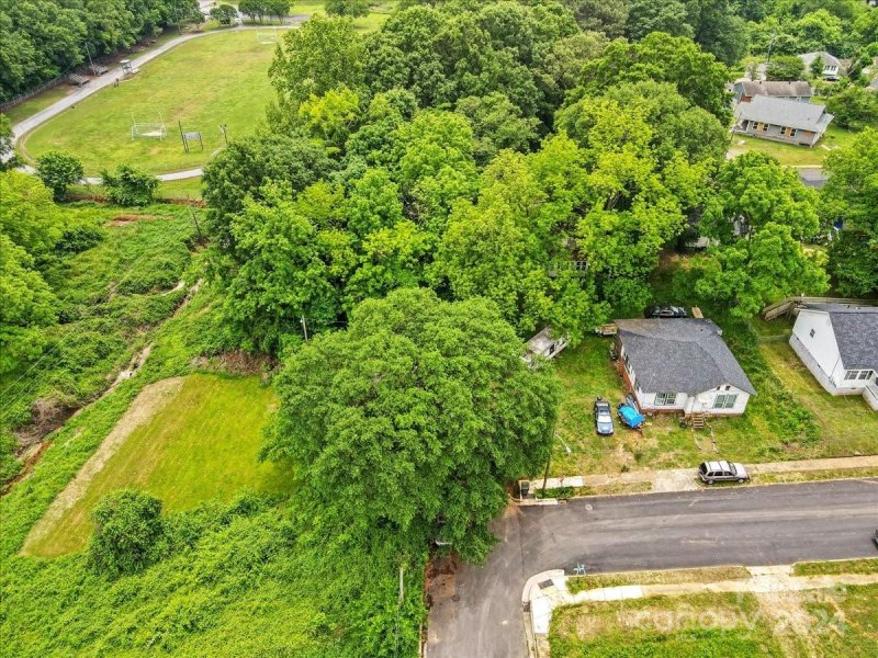 Property image 3 at 412 S Hill Street, Gastonia, NC 28052