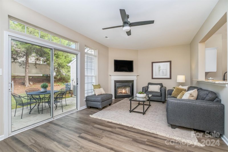 Property image 2 at 5327 Waverly Lynn Lane, Charlotte, NC 28269