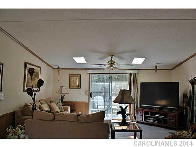 Property image 2 at 1046 Sentinal Oak Drive, Clover, SC 29710