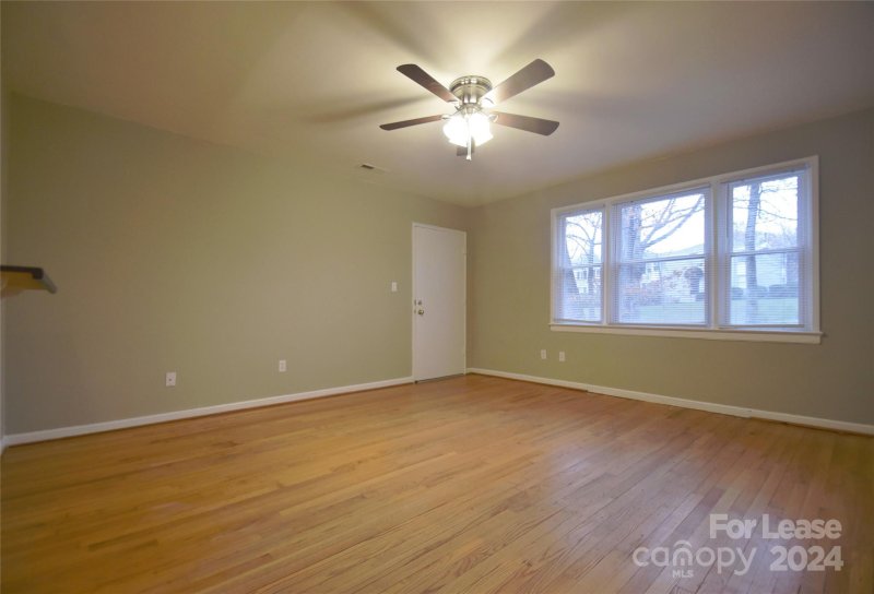 Property image 5 at 349 Wakefield Drive, Charlotte, NC 28209