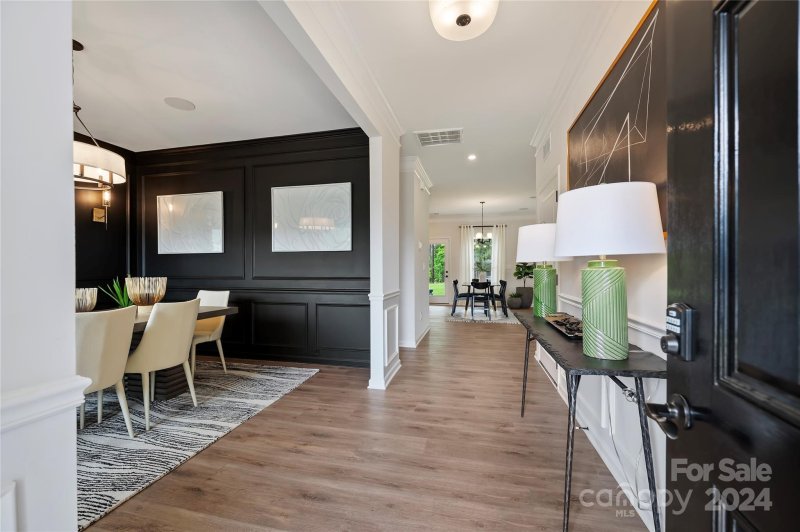 Property image 2 at 9066 Evercrisp Lane, Charlotte, NC 28215