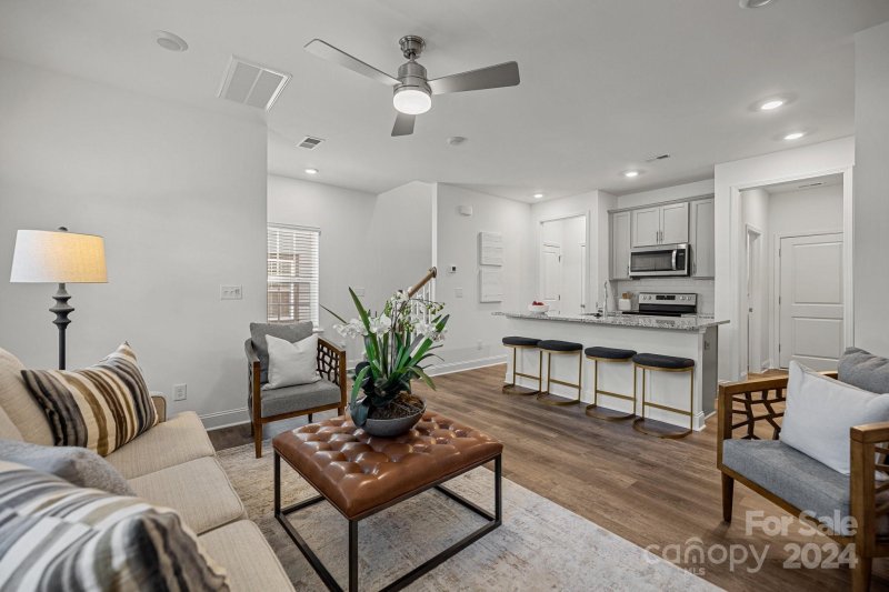 Property image 3 at 6006 Cedar Chip Way, Matthews, NC 28105