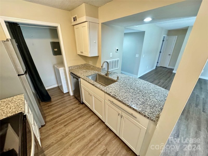 Property image 2 at 10919 Harrowfield Road, Charlotte, NC 28226