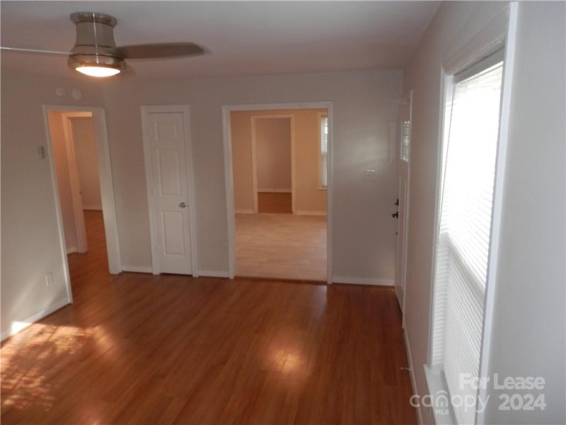 Property image 3 at 2914 Mayflower Road, Charlotte, NC 28208