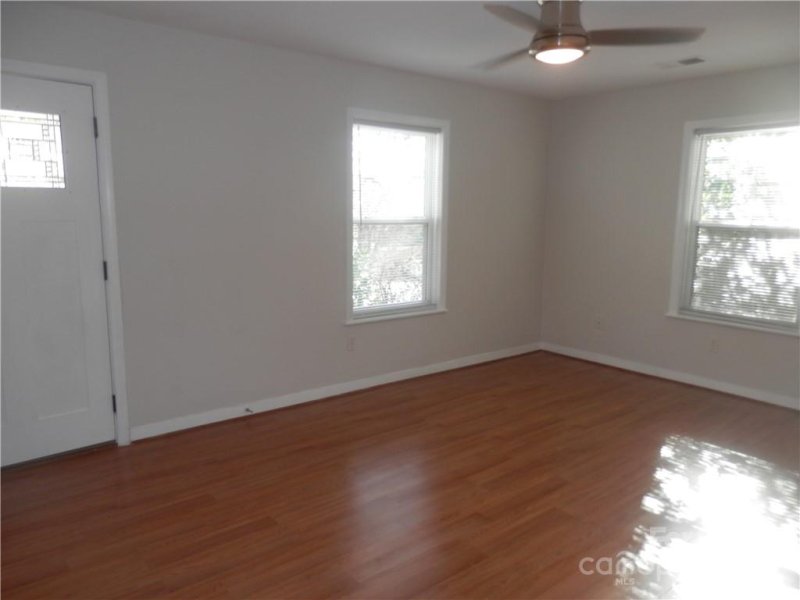 Property image 5 at 2914 Mayflower Road, Charlotte, NC 28208