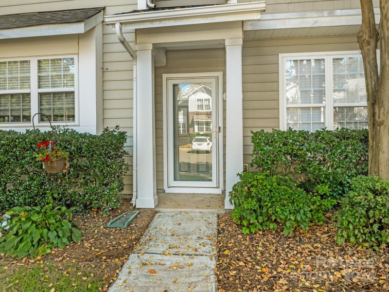 Property image 2 at 8226 Chaceview Court, Charlotte, NC 28269