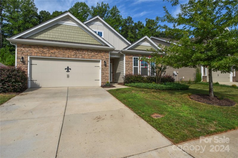 Property image 2 at 2438 Seagull Drive, Denver, NC 28037